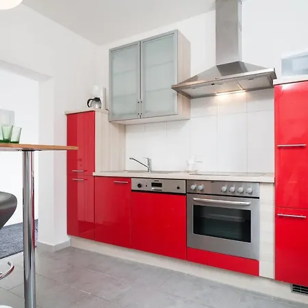 Velden - 24 Checkin Im Zentrum Motel 2*