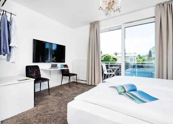 Velden - 24 Checkin Im Zentrum Motel Velden am Woerthersee