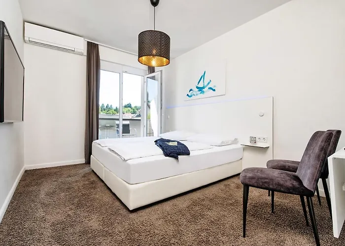 Velden - 24 Checkin Im Zentrum Motel