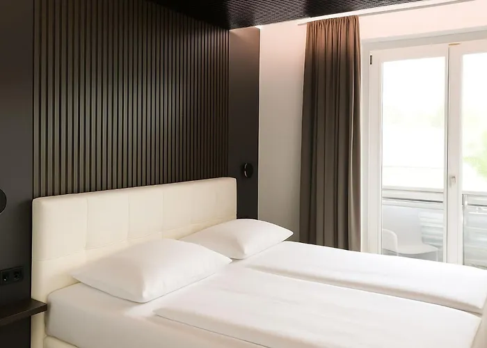 Velden - 24 Checkin Im Zentrum Motel